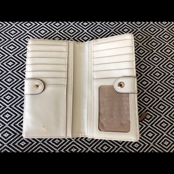 Kate Spade Wallet - Picture 3 of 3